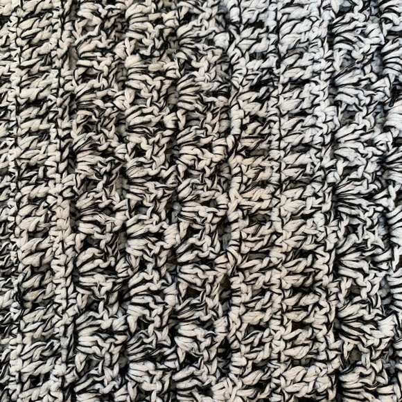 Theory 2 Toned Black & White Crew Neck Sweater Size Small - Picture 5 of 15